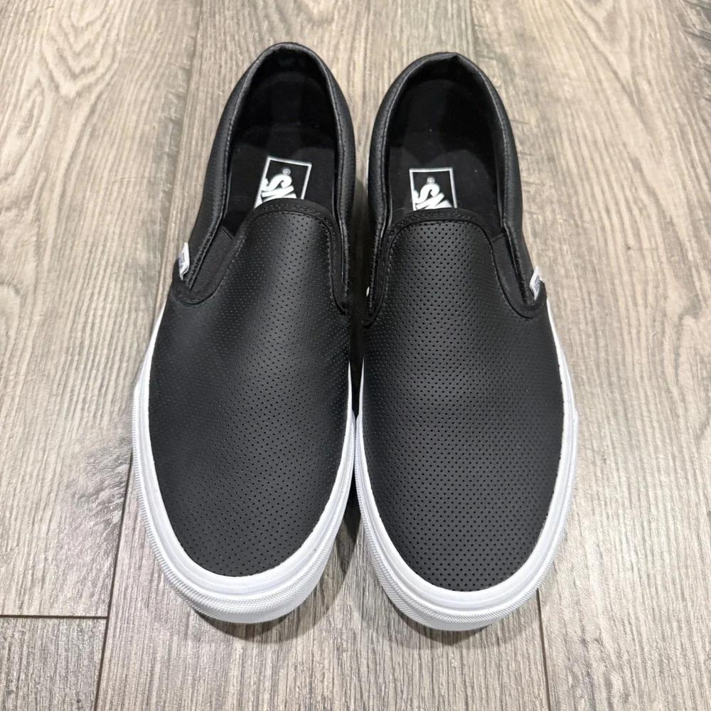 Vans Asher Slip On Black Perforated Leather Sneakers Mens 8.5 Womens 10 New